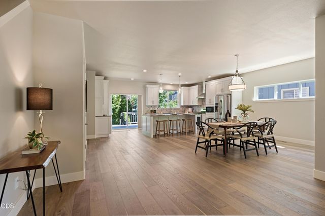 2968 NW Chianti Lane, Bend, OR 97703