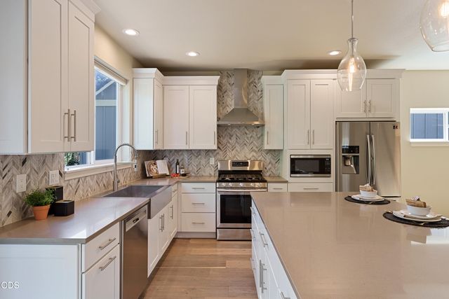 2968 NW Chianti Lane, Bend, OR 97703