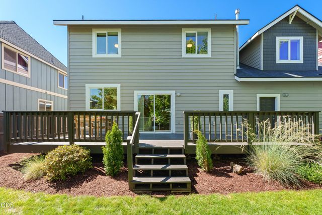 2968 NW Chianti Lane, Bend, OR 97703