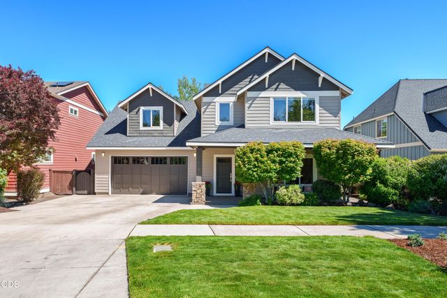 2968 NW Chianti Lane, Bend, OR 97703