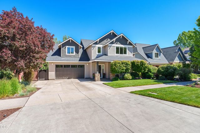 2968 NW Chianti Lane, Bend, OR 97703