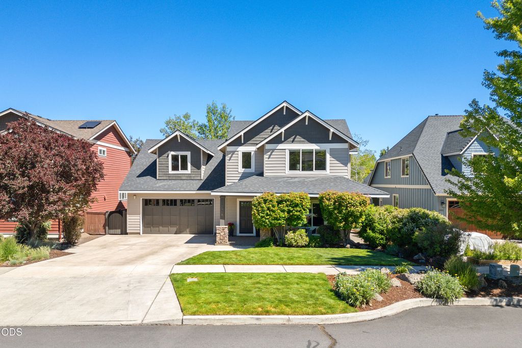 2968 NW Chianti Lane, Bend, OR 97703
