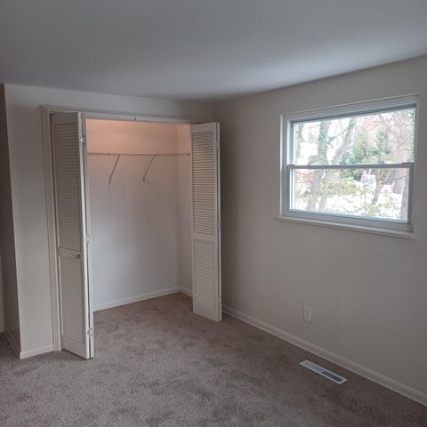 340 E Dublin Granville Road, Worthington, OH 43085