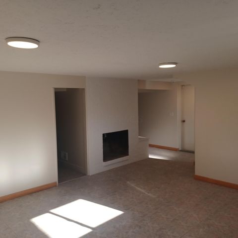 340 E Dublin Granville Road, Worthington, OH 43085