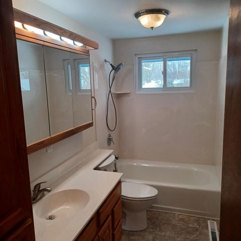 340 E Dublin Granville Road, Worthington, OH 43085