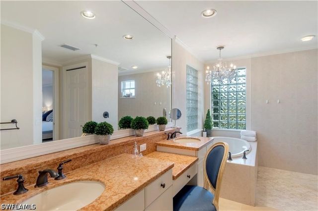 2864 Tiburon BLVD E 101, Naples, FL 34109