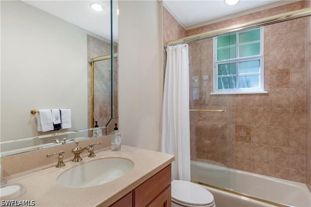 2864 Tiburon BLVD E 101, Naples, FL 34109