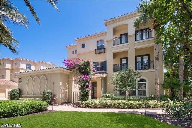 2864 Tiburon BLVD E 101, Naples, FL 34109