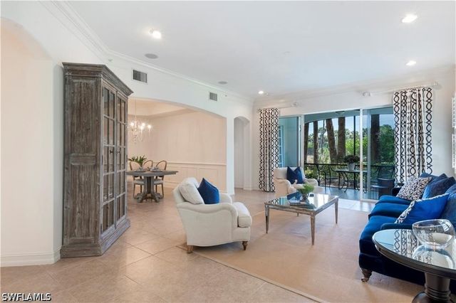2864 Tiburon BLVD E 101, Naples, FL 34109