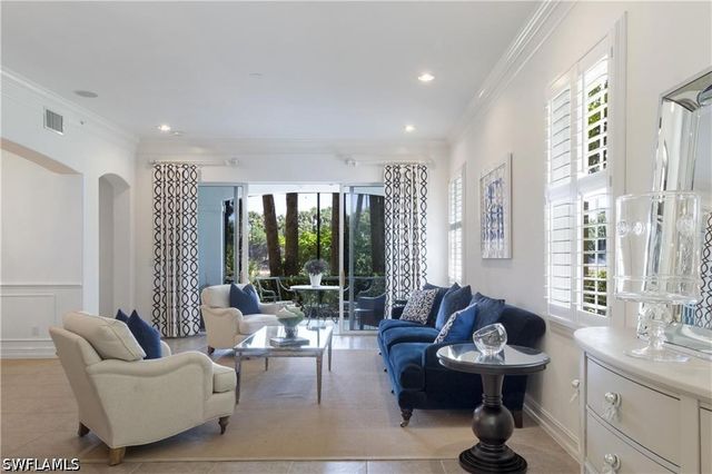 2864 Tiburon BLVD E 101, Naples, FL 34109