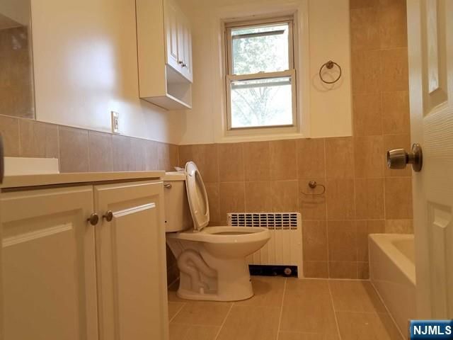 460 Walnut Street 1st Fl, Ridgefield, NJ 07657