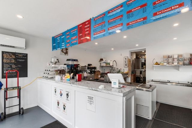 185 Washington Street, Gloucester, MA 01930