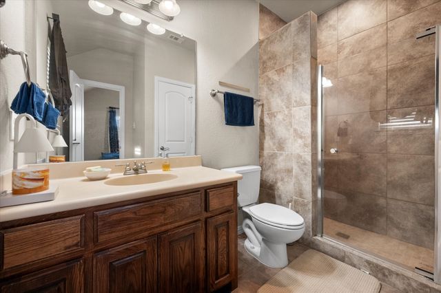 305 Village Drive, Red Oak, TX 75154