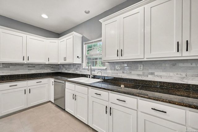 130 GROVELAND PL, San Antonio, TX 78209