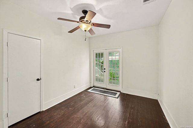 130 GROVELAND PL, San Antonio, TX 78209