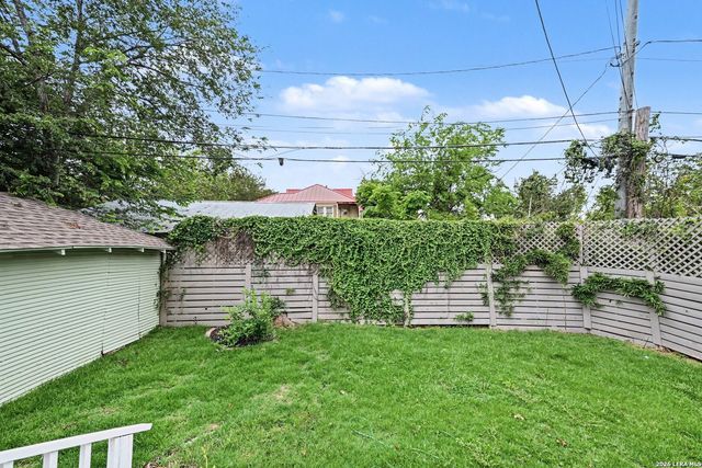 130 GROVELAND PL, San Antonio, TX 78209