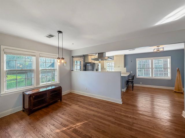 2790 UNION AVE, Memphis, TN 38111