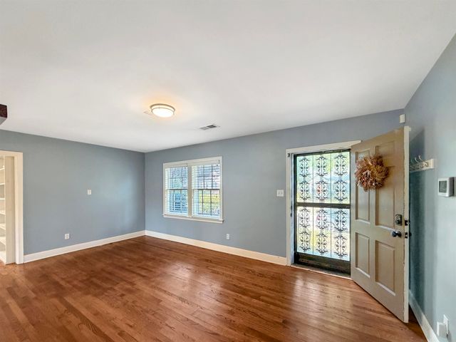 2790 UNION AVE, Memphis, TN 38111