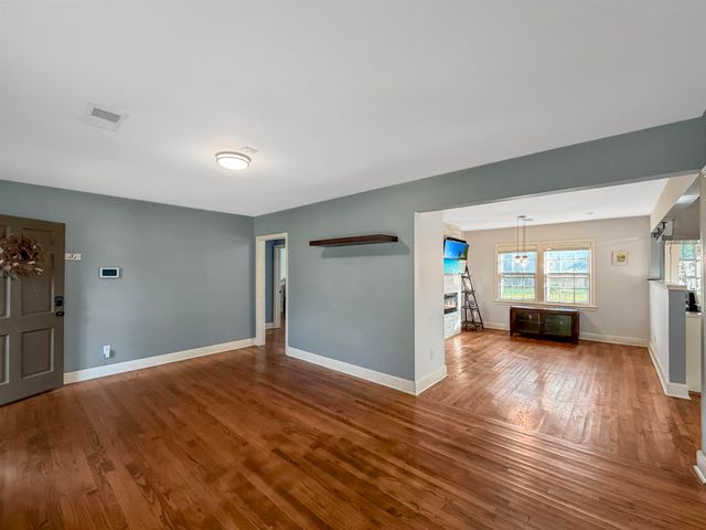 2790 UNION AVE, Memphis, TN 38111