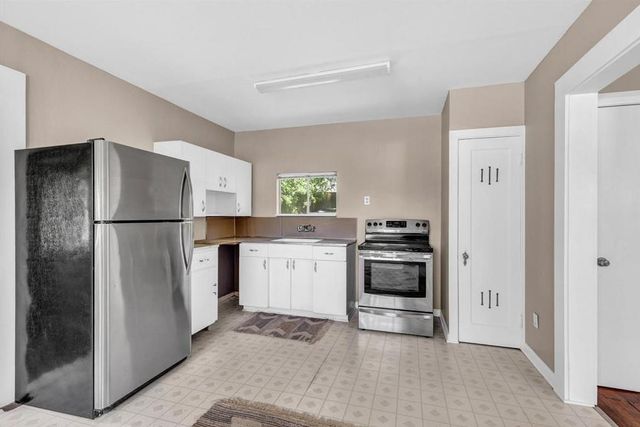 24801 Lake View DR, Spicewood, TX 78669