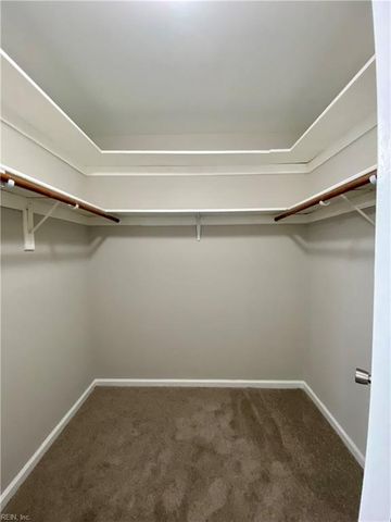 1447 Ivywood RD, Virginia Beach, VA 23453