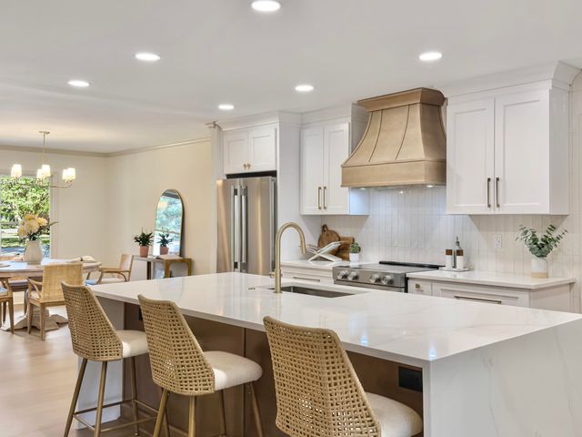 683 Serotina Court, Mount Pleasant, SC 29464