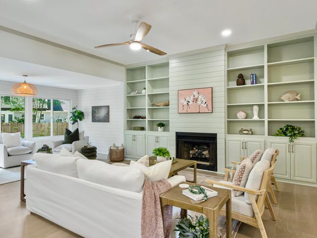 683 Serotina Court, Mount Pleasant, SC 29464