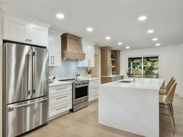683 Serotina Court, Mount Pleasant, SC 29464