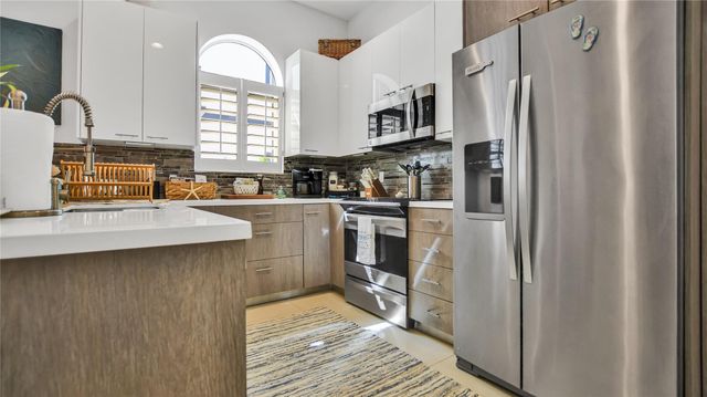 816 NE 7TH Street, Fort Lauderdale, FL 33304