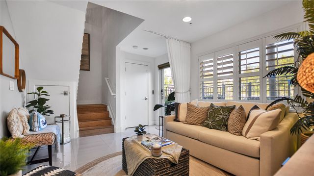 816 NE 7TH Street, Fort Lauderdale, FL 33304