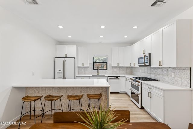 2245 E 8th Street, Tucson, AZ 85719