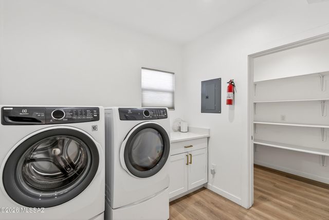 2245 E 8th Street, Tucson, AZ 85719