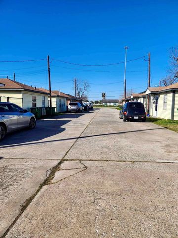 3115 Christie Street, Houston, TX 77026