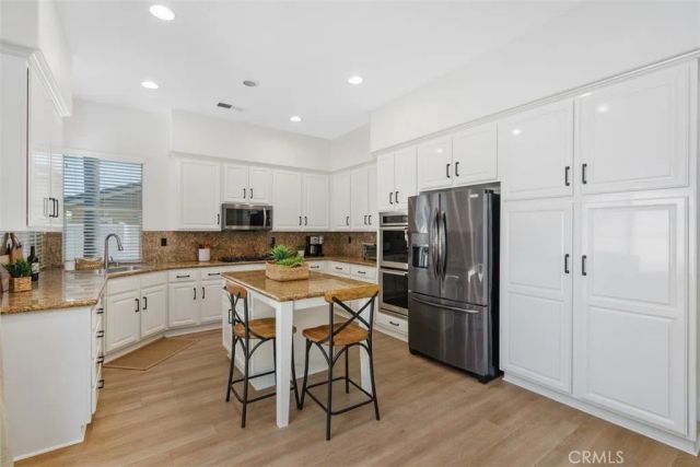 37672 Oxford Drive, Murrieta, CA 92562