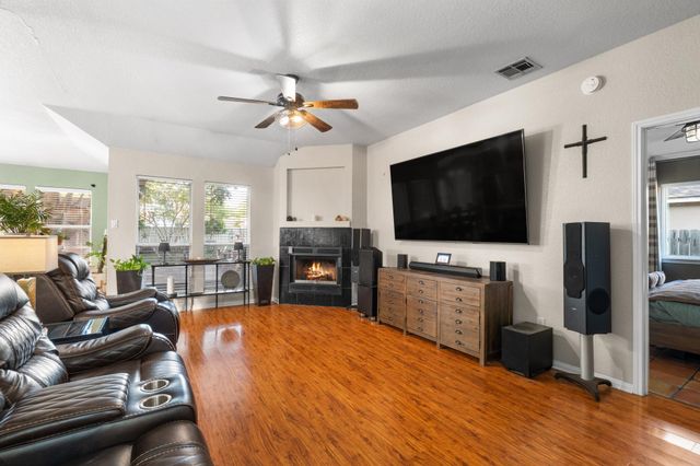 302 Adkins CV, Georgetown, TX 78626