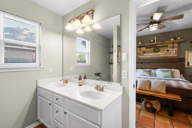 302 Adkins CV, Georgetown, TX 78626