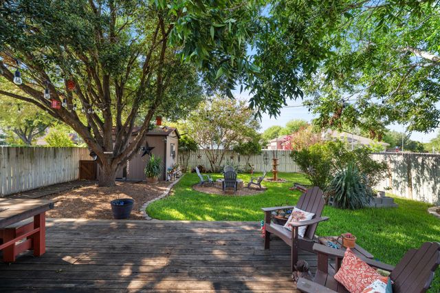 302 Adkins CV, Georgetown, TX 78626