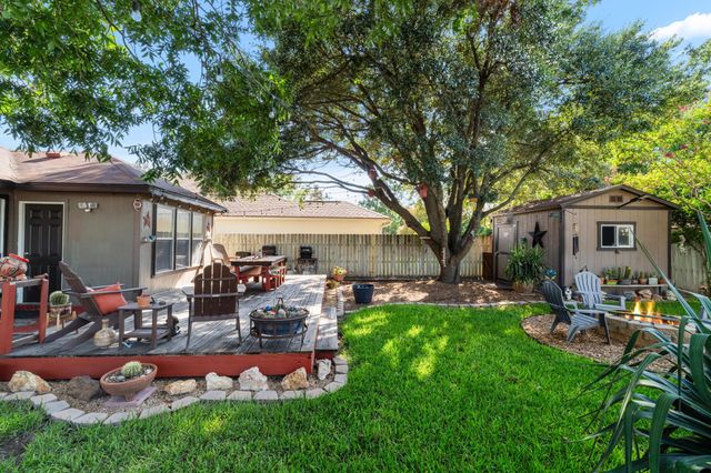 302 Adkins CV, Georgetown, TX 78626