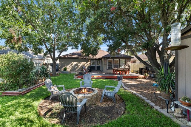 302 Adkins CV, Georgetown, TX 78626