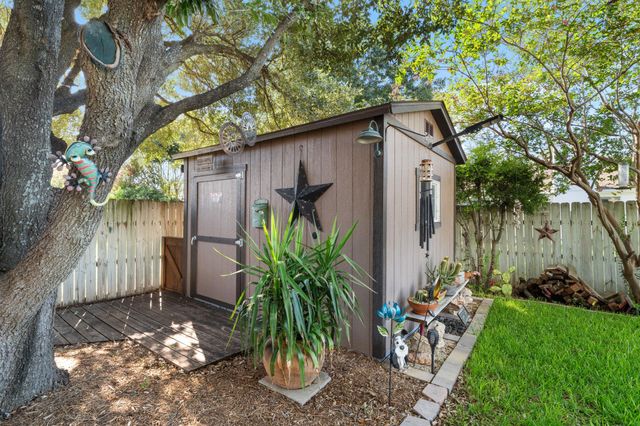 302 Adkins CV, Georgetown, TX 78626