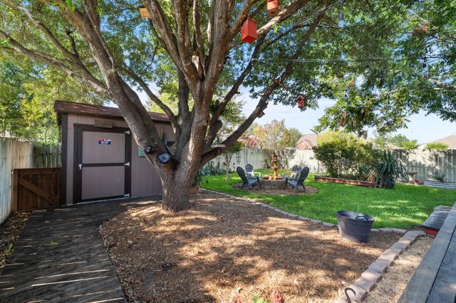 302 Adkins CV, Georgetown, TX 78626
