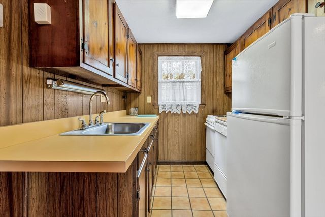 10 Bartlett Rd, Wellfleet, MA 02667