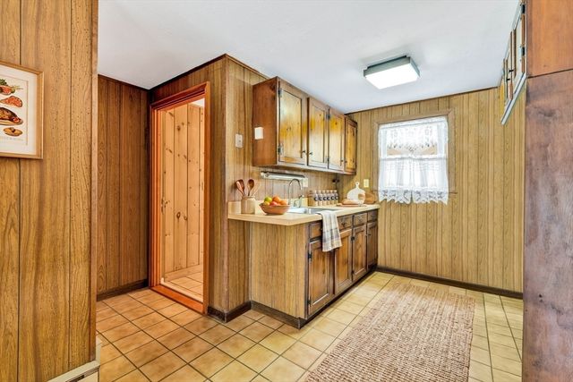 10 Bartlett Rd, Wellfleet, MA 02667