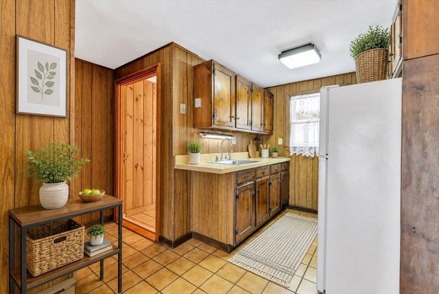 10 Bartlett Rd, Wellfleet, MA 02667