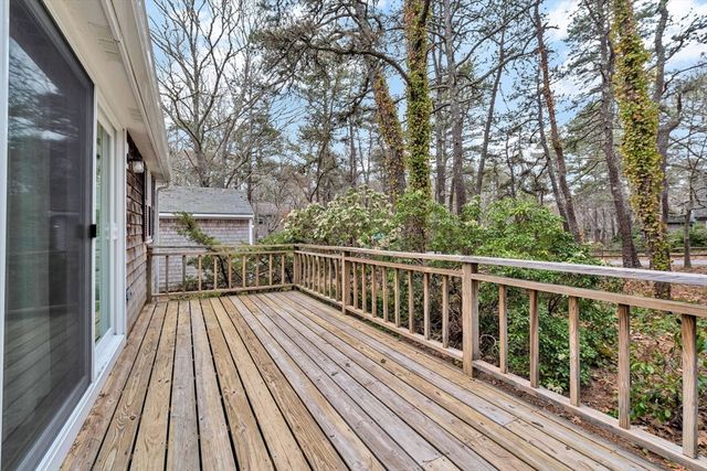 10 Bartlett Rd, Wellfleet, MA 02667