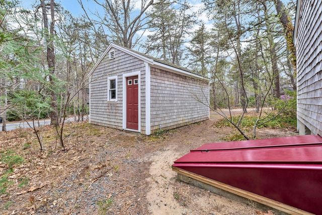 10 Bartlett Rd, Wellfleet, MA 02667
