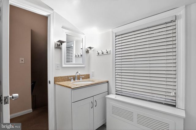 829 BRYN MAWR AVE, Penn Valley, PA 19072