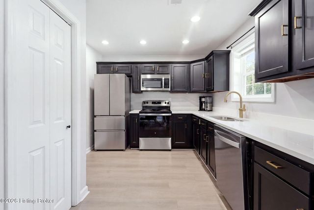 1025 High St, Shelbyville, KY 40065