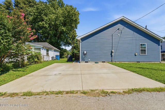 1025 High St, Shelbyville, KY 40065
