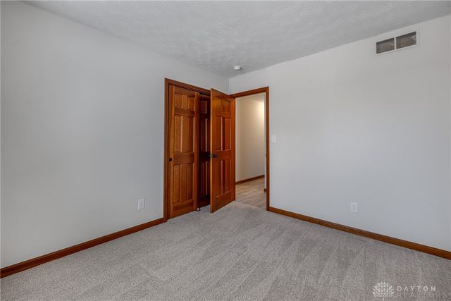 318 Joy Elizabeth Drive, Washington Twp, OH 45458